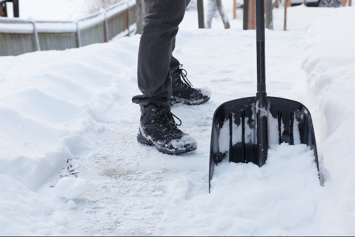 Shoveling Snow 101: How to Prevent Injuries